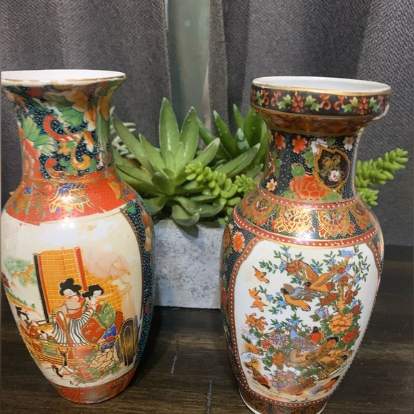 Vintage Satsuma Style Moriage Vase With Gold Leaf 8" Set Of 2 - Picture 1 of 5